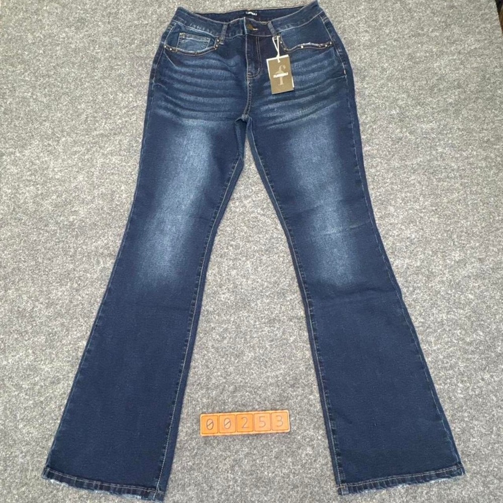 Flamingals Jeans Women's Mid Rise Flare Jeans Blue Denim cheetah print pockets.